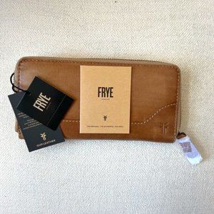FRYE Melissa Leather Zip Wallet
